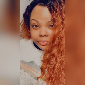 Meet your Posher, Briana